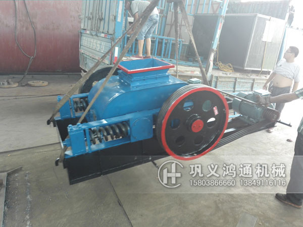 400X400对辊破碎机发往辽宁锦州