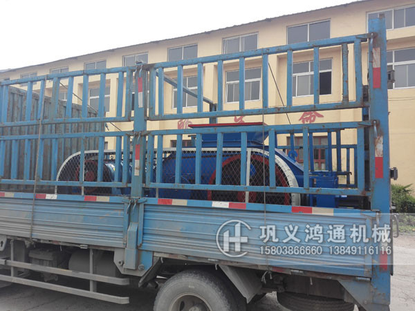 2pg800*600对辊破碎机发往重庆