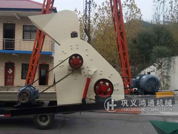 湿煤泥粉碎机发货现场