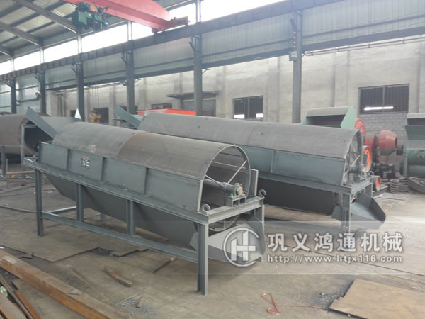 小型滚筒筛沙机发货现场_段筛